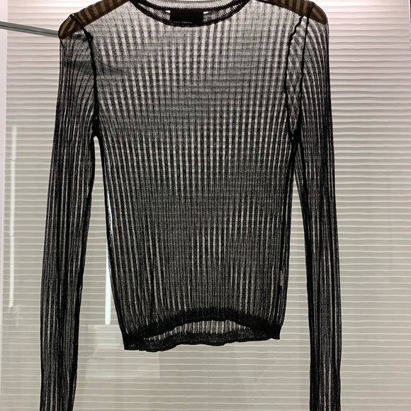 Sheer Knit - Picture 4 of 4